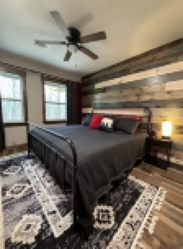 Hit the trail from the property! Game room, fire pit and 4 king suites