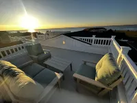 Brand-New Luxury Home with Amazing Bay Views/ SUNSETS-1 block to Ocean, Swim Spa