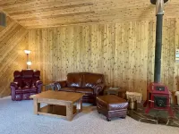 Cozy Cabin with River Access optional full 50amp RV hook-ups onsite