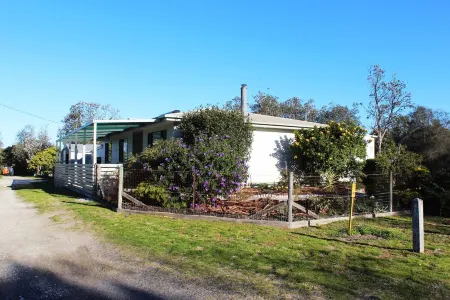 Paradise Retreat Отели в г. Парадайс Бич