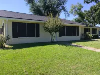 The Fun House! with Master Suite and open common areas 4BR/2BA Hotel in zona Creole Nature Trail Adventure Point
