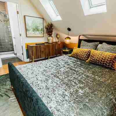 The Inn at Newton Highlands, Suite 2, Apartment-Hotel Rooms