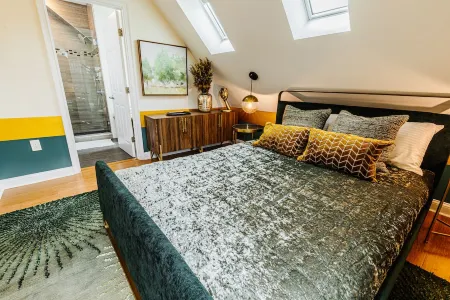 The Inn at Newton Highlands, Suite 2, Apartment-Hotel Отели в г. Ньютон