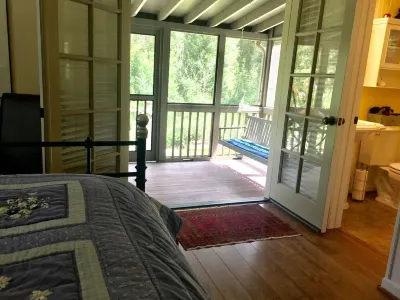 Charming Creekside Cottage! Relax in nature yet only a short walk to town! Hotels near J J Jackson's