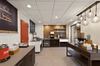 Hampton Inn & Suites Petoskey - breakfast