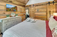 CastAway Waterfront Rustic Cabin Very Private With Outdoor Cabana