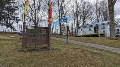 Park unit #4 for rent by Silver Lake NY Hotels near Letchworth State Park Upper Falls