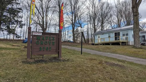 Park unit #4 for rent by Silver Lake NY