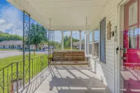 ReNew At JW's & bring your Dog too!