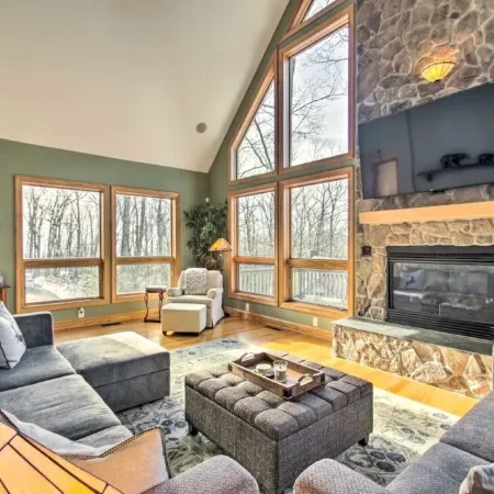 Welcome to Winterhaven!  5BR/4BA .5mi from lodge!