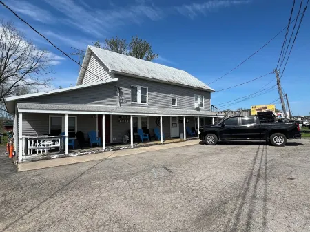 Fishermen’s Denn-Marblehead and Port Clinton  vacation area