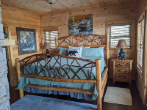 BREATHTAKING VIEWS! 4.2 ACRES PRIVACY, 3,800 FT ELEVATION, GATED, OWNER MANAGED