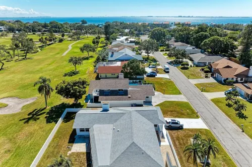 {On IMG Golf Course! WAFFLE BAR/Pool/GameRoom/Beach Gear++