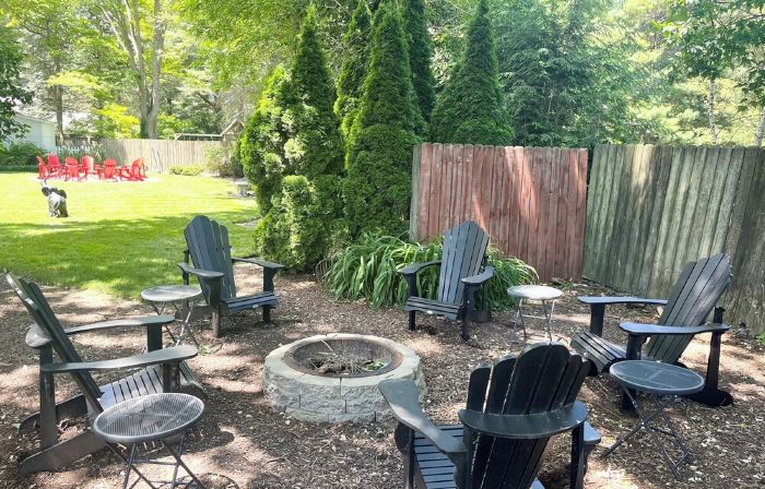 1 bed/1 bath, 1.5 blocks to beach/town, dog friendly, screened prch, fenced yard