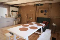 Vacation apartment 2 in the farm worker's house near Scharmützelsee Hotels near Dorfkirche Sauen