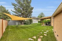 5 Bedroom, 3 King, sleeps 15 Near Skiing, hiking