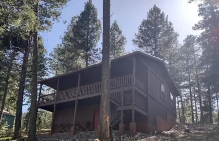 Mountain retreat with a beautiful veiw.