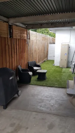 Central & Tranquil Two-Bedroom Home in the Heart of Essendon