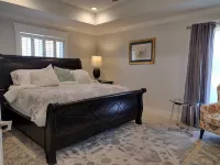Totally Renovated  with Amazing Kitchen, Luxurious Master Suie and Private Pool - Boutique