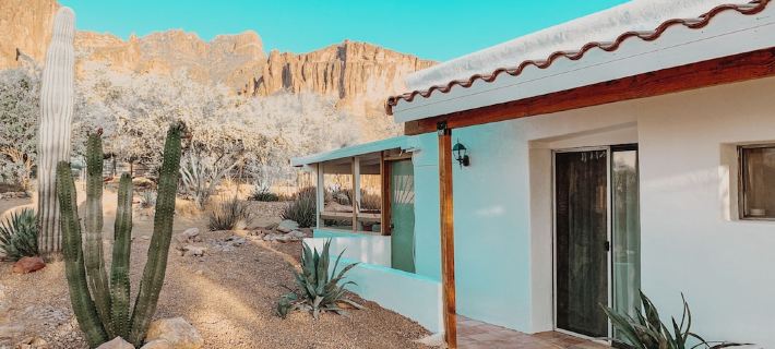 Casita at base of the Superstition Mountains. Unbelievable hiking and views. Hotels in Pinal County