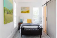 Room for Everyone! 7Br, 6.5BA Wine Country Retreat Near Downtown