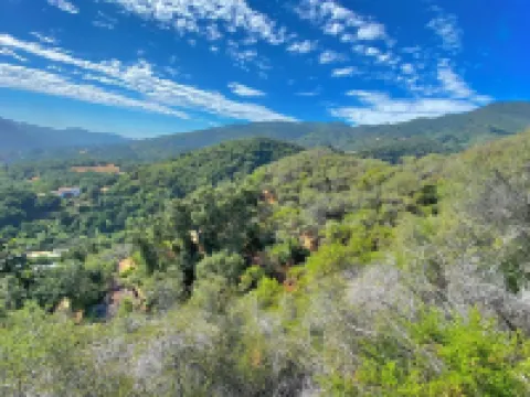 Historic 1914 Stone Cabin + Private Trails & Creek Hotels in Topanga