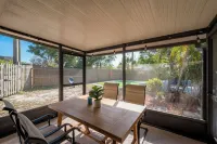 Serene Pool Oasis w/ put put golf in central location