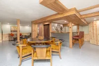 Laurel Highlands Getaway Chalet - Fire Pit, Game Room, Near Ski Resorts & Lake