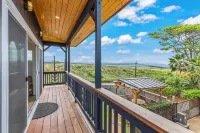 Modern ocean view suite walking distance to the coolest beach town in Maui