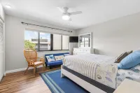 2-bedroom condo in delightful Fort Pierce with WiFi, AC, fitness room