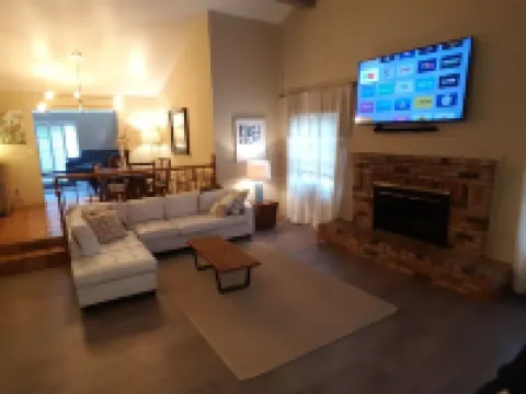 Rancho Santa Fe gated residence