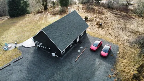 Charming Farmhouse Amazing View of Mt. Rainier - Family Friendly + Game Barn Hotel a Lewis County