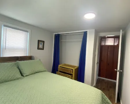 Charming 2-bedroom cottage in delightful Beach Haven Hotels in Beach Haven