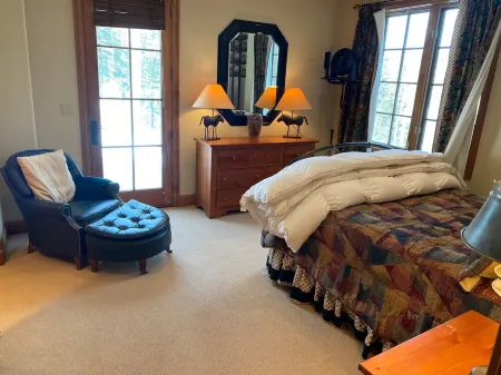 Luxurious Ski House on Snowmass Mountain.  324 Deer Ridge Lane Snowmass Village.