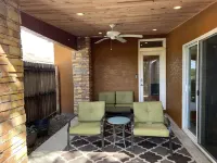 THE SIGNATURE ORANGE GROVE SUITE