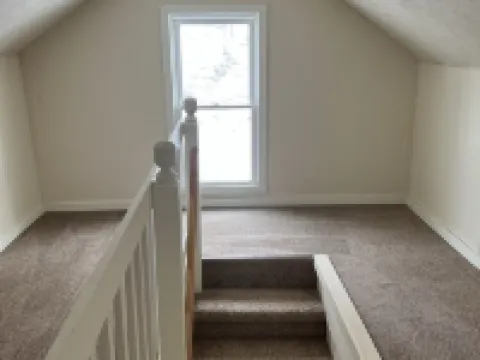 2 Bed, 2 Bath Cozy Home Across from Zoo in the heart of Baraboo. Hoteles en Baraboo