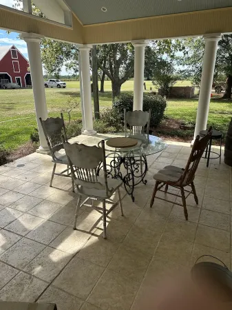 Gated Farm House Getaway Near Lake Blackshear! Peaceful and Newly renovated