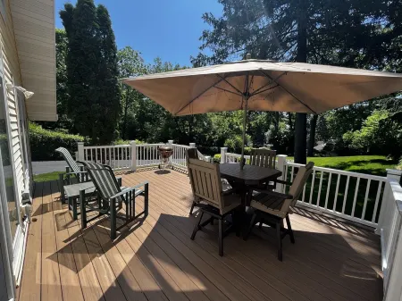 Delavan Lakefront Access Guesthouse