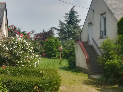Charming house overlooking the Loire