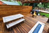 Amazing Fun Great for groups! House 10 Minutes from Downtown.