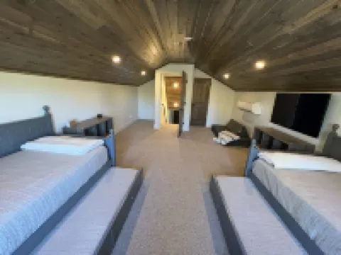 DWELL - Luxury In Torreon - Family Friendly, Tesla Charger