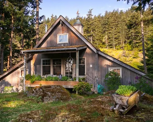 Cottage-in-the-Barn on Dragonfly Farm Hotels in Eastsound