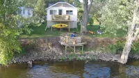 Waterfront Home Easy Reach to Grand Rapids Hotel a Plainfield charter Township