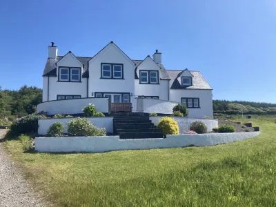 Luxury Cottage in a Scottish Coastal location with view over rolling countryside Hôtels à proximité de : Agnew Park