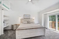 Ocean Cove Hotels in Oceanside