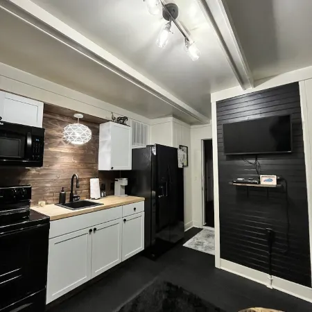 Cozy Getaway at Stone Horse
