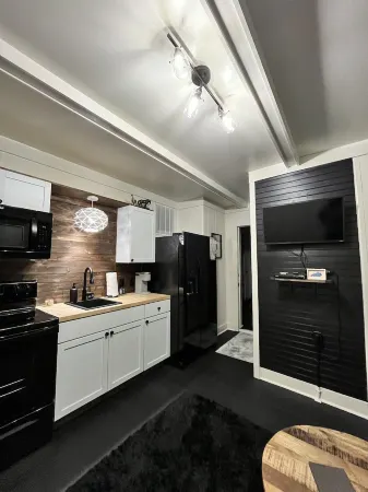 Cozy Getaway at Stone Horse