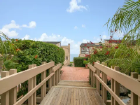 Highly Upgraded 2 Bedroom 2.5 Bath Condo Located in Gated Complex On the Bluff Hotels in Solana Beach