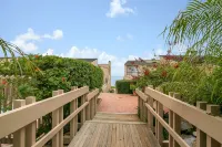 Highly Upgraded 2 Bedroom 2.5 Bath Condo Located in Gated Complex On the Bluff