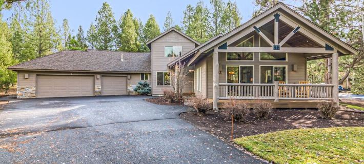 Sunriver Adventure Lodge - 4Br/3.5BA, 2 Primary Suites, A/C, Bikes, & Sharc Ξενοδοχεία στην πόλη Sunriver
